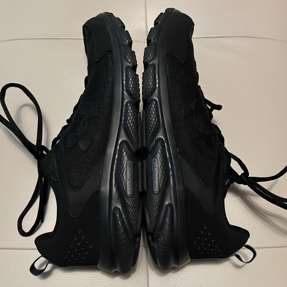 MENS Under Armour sneakers Size 12 - Picture 5 of 8